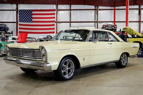 1965 Ford Galaxie 500 Fastback