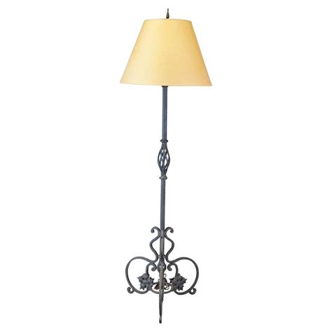 Spanish Colonial Lighting 96 For Sale At 1stdibs Spanish Revival