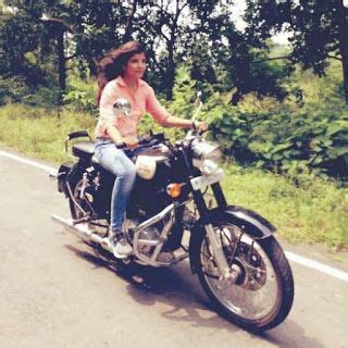 Indian Lady Riding Bike Indiagirlsonbike Indiangirlsonbike