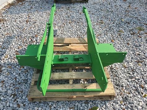 John Deere 148 158 Loader Mounting Brackets Bigiron Auctions