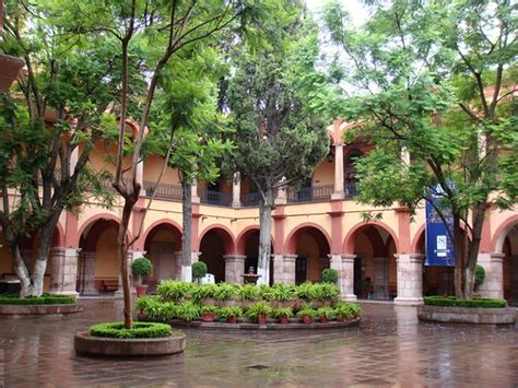 Edificio Central Uaslp Patio Principal México 2008 775 Flickr