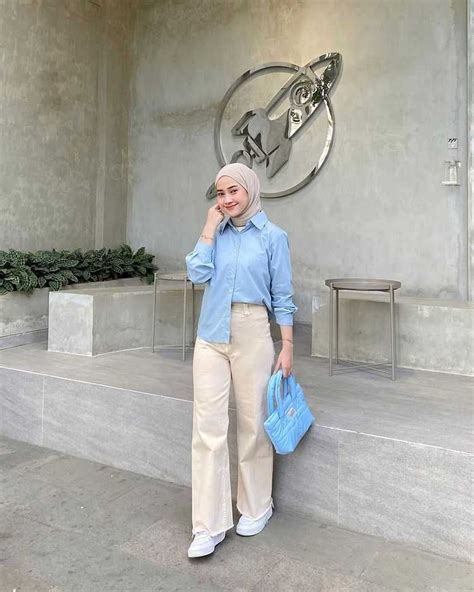 Ide Mix And Match Outfit Biru Ala Kirana Salsabila