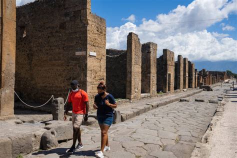 270+ Pompeii Man Stock Photos, Pictures & Royalty-Free Images - iStock