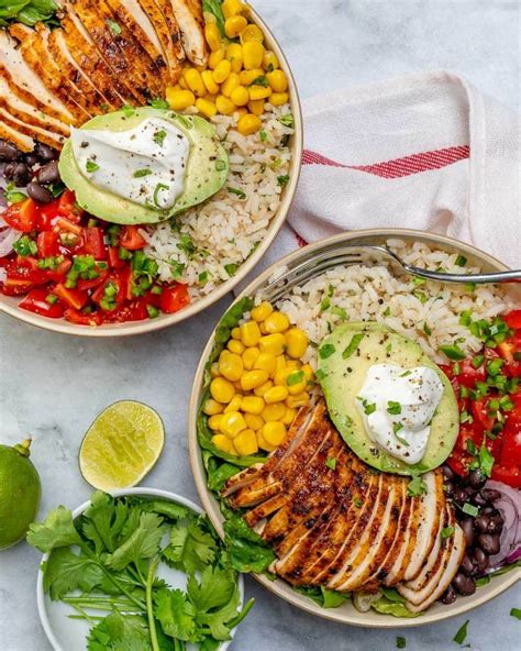 Easy Chicken Burrito Bowl Easy Burrito Bowls Recipe Healthy Fitness