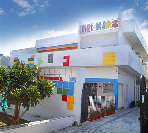 Gallery Miet Public School