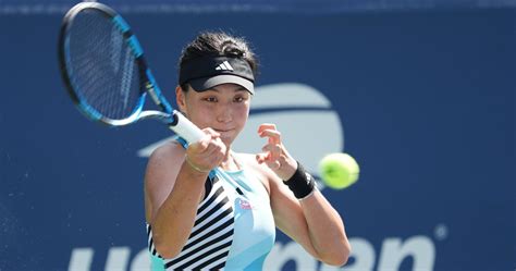 US Open Wang Defeats Schmiedlova In Three To Play Muchova In Last 16