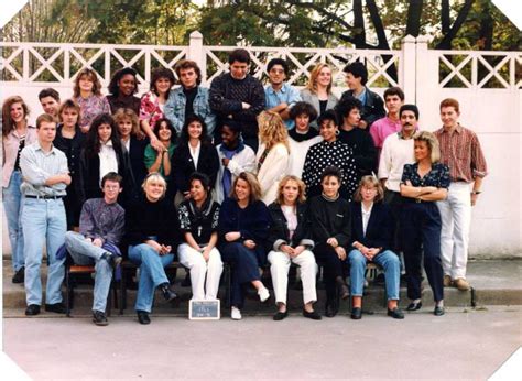 Photo De Classe Bac Pro Commerce Et Sevices De 1990 Lycée