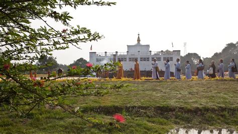 Lumbini, birthplace of Gautama Buddha : attractions and activities ...