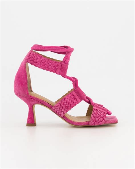 Juniper Heel Poetry Clothing Store