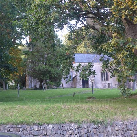 Pictures of All Saints Church, Dulverton, Somerset - See Around Britain