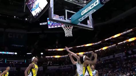 Kelly Oubre Jr. with a dunk vs the Indiana Pacers [Video]