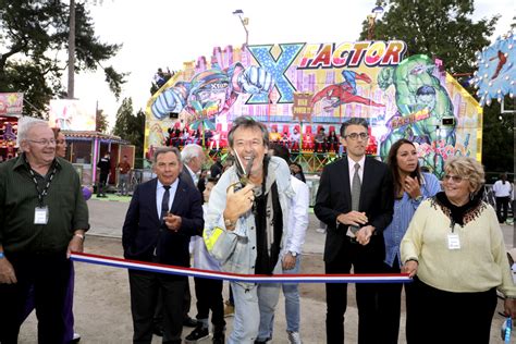 Photo Semi Exclusif Jean Luc Reichmann Et Le Maire Du 16 Lors De L