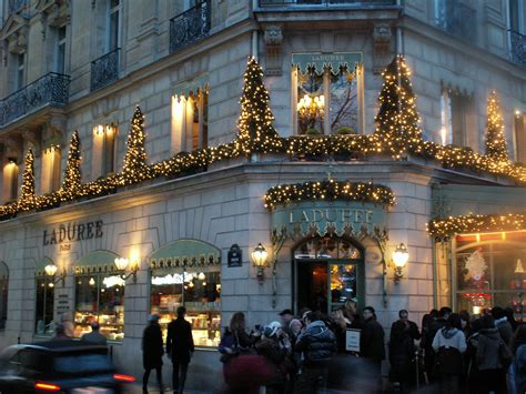 Christmas Lights and Scenes in Paris