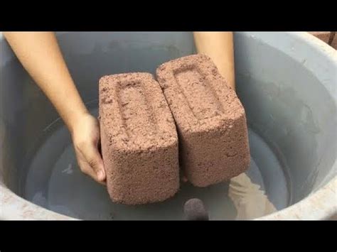 ASMR CRUNCHY RED DIRT BOX CRUMBLING IN WATER DIPPING FULL DUSTY