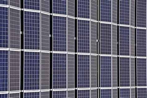 Alles Wat Je Moet Weten Over Zonnepanelen Op Platte Daken De Klimaat