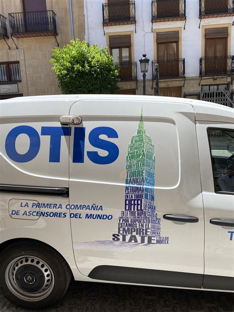 Otis lifts stating famous landmarks where they’re present : r/DesignPorn