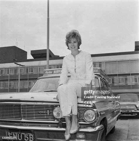 1550 Jill St John Photos And High Res Pictures Getty Images