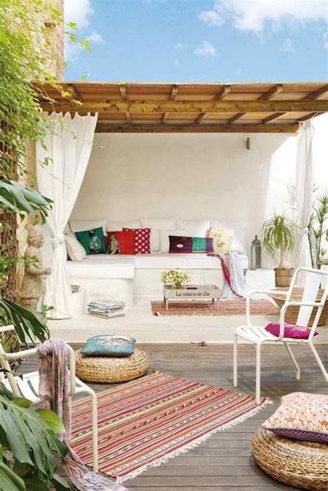 46 Delightful Mediterranean Outdoor Areas - DigsDigs