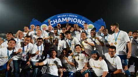 Juara Liga Persib Bandung Dapat Salam Dari Legenda Chelsea