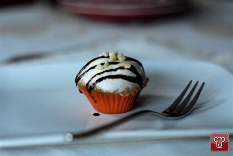 Cupcakes Au Pain D Pice Gla Age La Meringue Et Aux Amandes Est Une