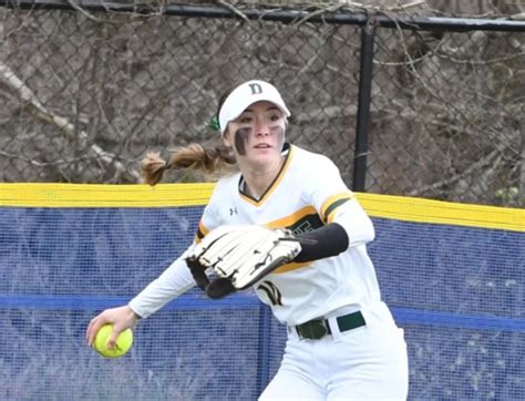 Defending State Champion Damascus Hornets Defeat Sherwood Softball