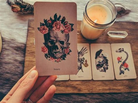 How To Use Oracle And Tarot Cards For Deep Inner Work LonerWolf