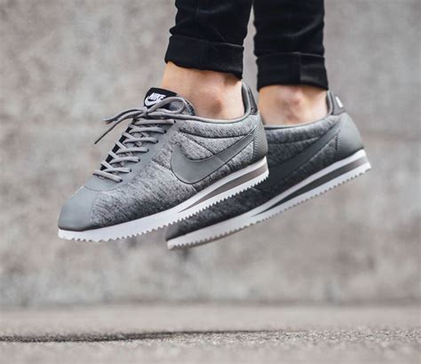 Nike Classic Cortez Wmns „tech Fleece” Tumbled Grey Black White