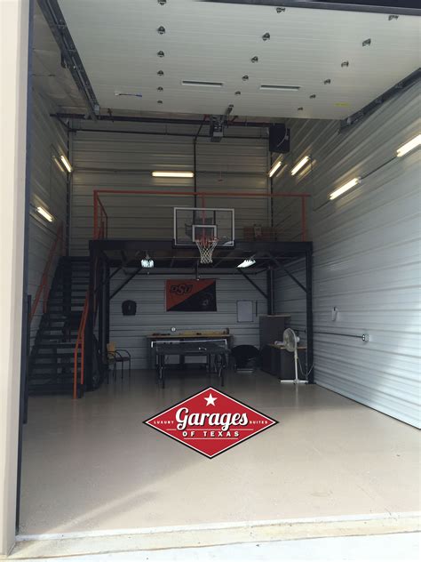 Pin By Garages Of Texas On Luxury Garages In 2019 Luxury Garage