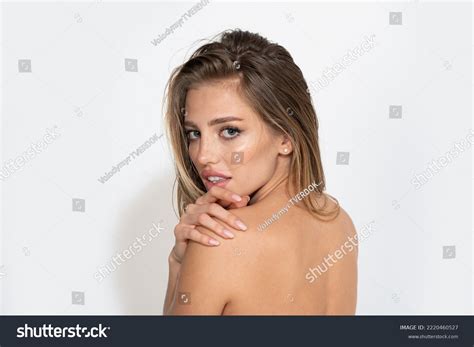 43 157 Female Model Naked Shoulders Images Stock Photos Vectors