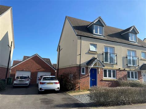 4 Bed Semi Detached House For Sale In Homington Avenue Coate Swindon