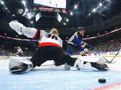 Ottawa Senators Coach Pushes Players To Be Better In Front Of Goalies