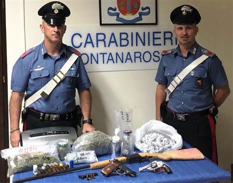 Catania Armi E Droga Due Arresti Eco Di Sicilia