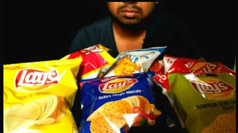 ASMR 6 PACK CHIPS EATING SPICY POTATO CHIPS EATING LAYS EATING