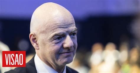 Vis O Infantino Reeleito Por Aclama O Presidente Da Fifa