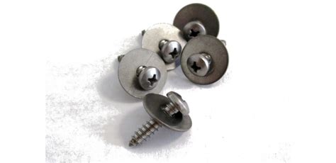 5x Self Tapping Screws M5x20 And Washers Sabfoil