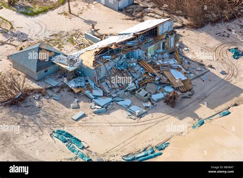 Hurricane jeanne damage hi-res stock photography and images - Alamy