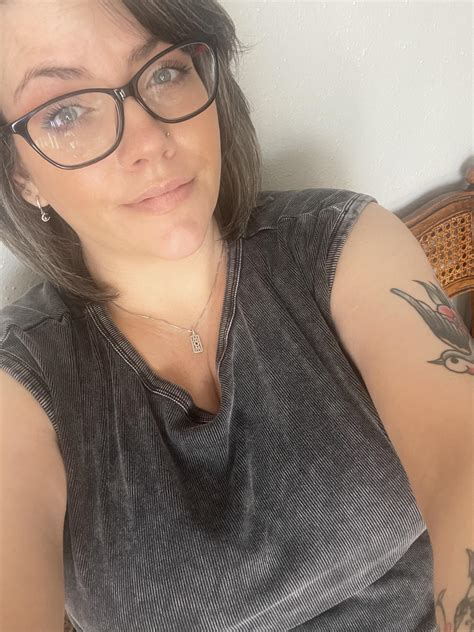 41 Year Old Mom Of 3 Rcougarsandmilfssfw