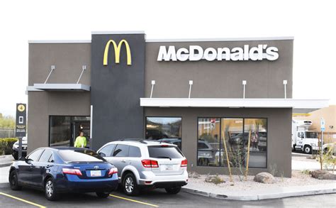 Mcdonalds Unveils New Look For Local Fast Food Dining Fountain Hills