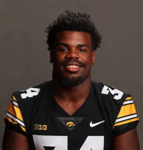 Iowa Hawkeye Linebacker Jay Higgins Awarded Slater Golden Gavel