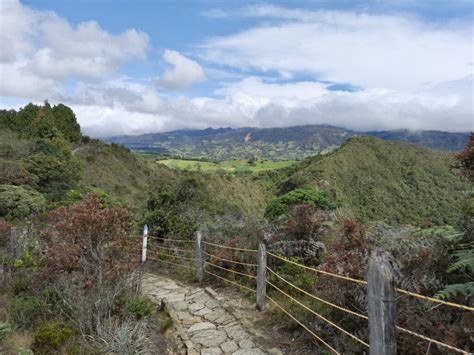 Lake Guatavita, Colombia - Guide to Visiting the Laguna de Guatavita ...