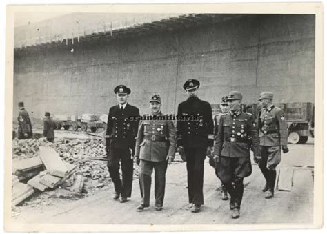 ORIG PRESSE FOTO RAD General Mit U Boot Offiziere Bei Bunker In