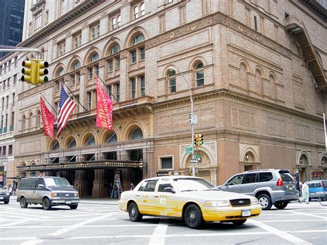 Carnegie Hall, Stagehands Approve Labor Deal, Ending 2-Day Strike ...