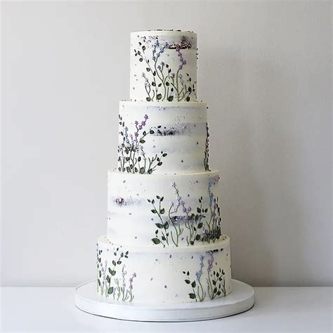 Beautiful Wedding Cakes With Lavender