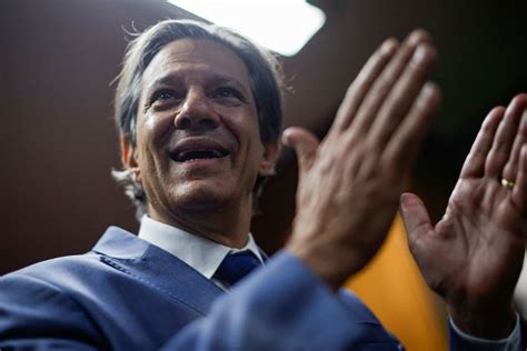 Haddad diz que alíquota padrão do IVA deve ficar entre 26 5 e 28 Por