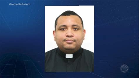 Polícia do RJ prende padre da Igreja Católica suspeito de abusar