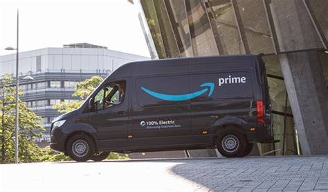 Amazon Orders 1800 Electric Mercedes Vans