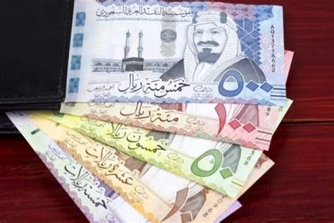 سعر صرف الريال السعودي يحلق مقابل الجنيه المصري في السوق السوداء