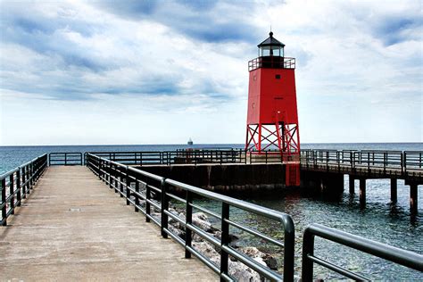 Charlevoix Lighthouse Photograph by Pat Cook - Pixels