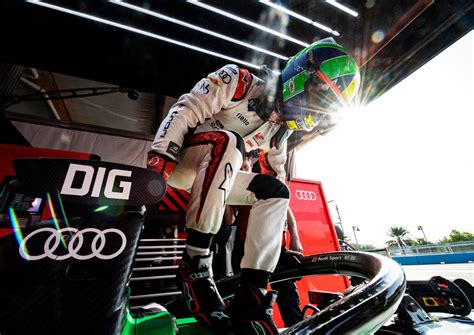 Audi Sport Abt Schaeffler Pilot Lucas Di Grassi Feiert Formel E Podium