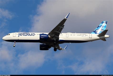 N2084J Airbus A321 271NX JetBlue Airways Andriy Yegorov JetPhotos